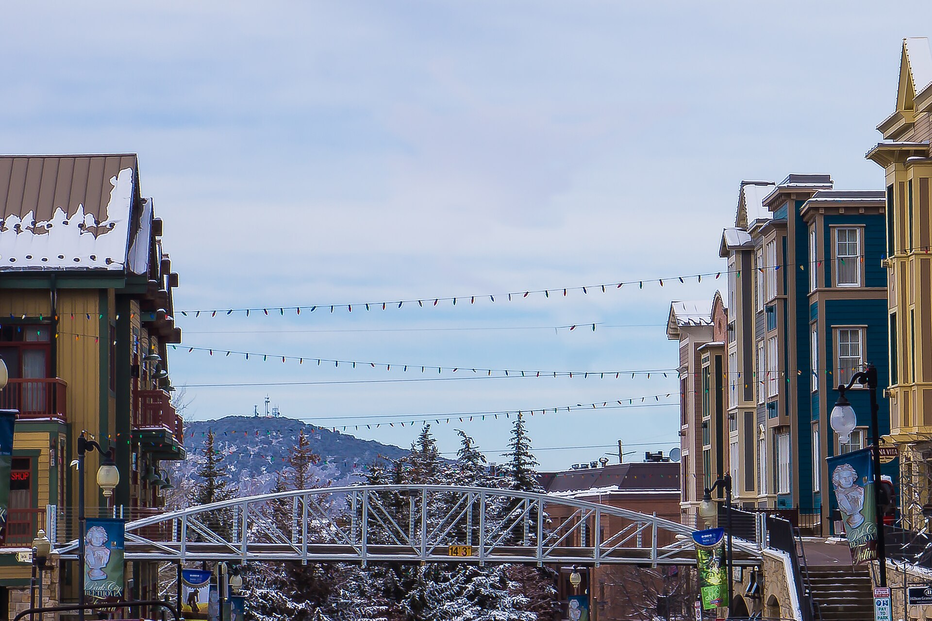 Best Hot Chocolate and Cozy Cafes in Park City and Heber for Ski Season